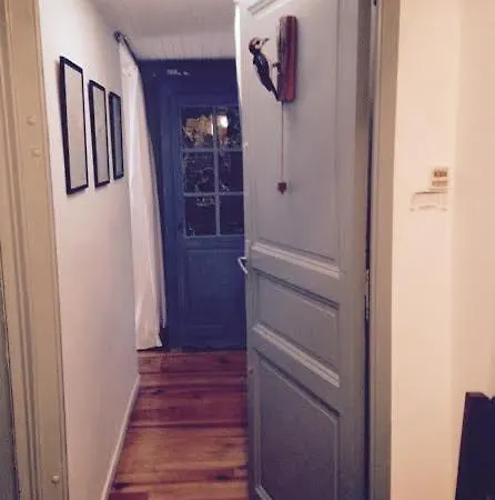 Daire Dupleix 75m2 Sur Cour Arboree