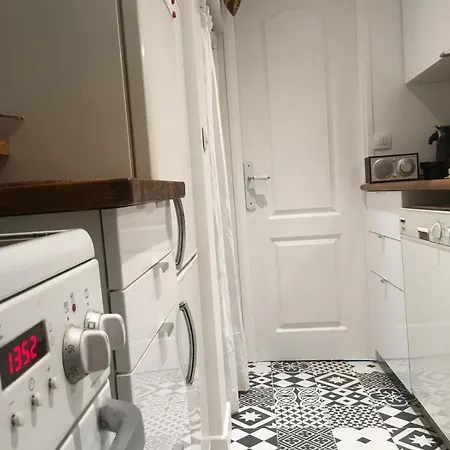 Dupleix 75m2 Sur Cour Arboree Apartmán *